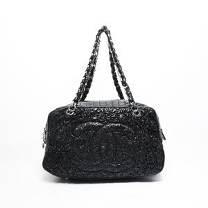 CHANEL No. 11 2006-2008 Large Coco Mark Chain Lambskin Shoulder Bag in Black